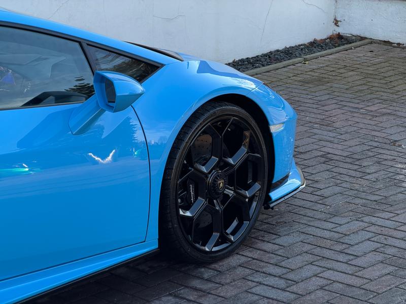 Used Lamborghini Huracan 2023 for sale - 77211067: Photo 10