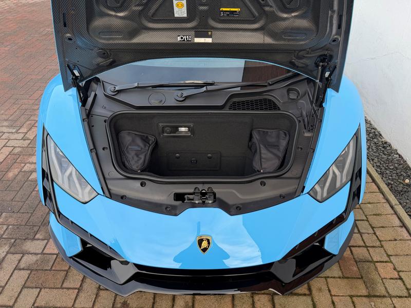 Used Lamborghini Huracan 2023 for sale - 77211067: Photo 8