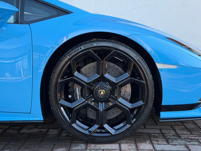 Used Lamborghini Huracan 2023 for sale - 77211067: Photo 9