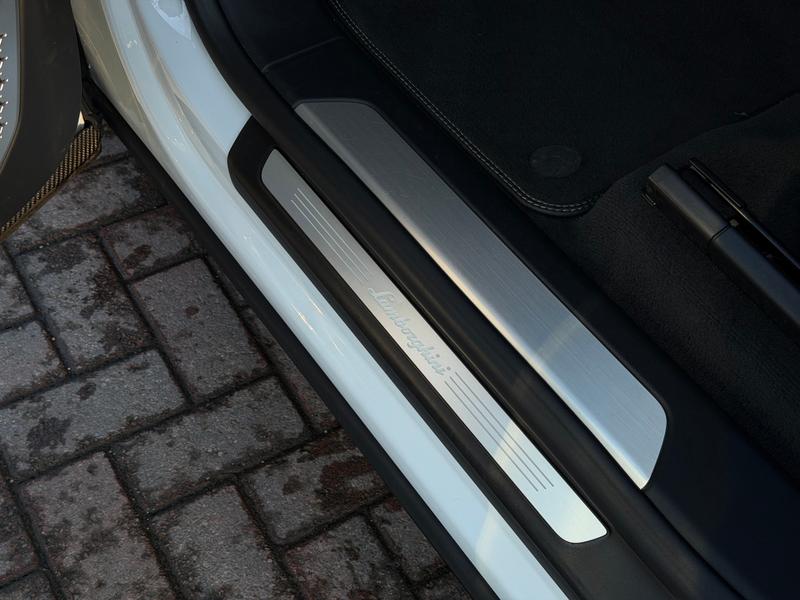 Used Lamborghini Urus 2020 for sale - 77450419: Photo 17