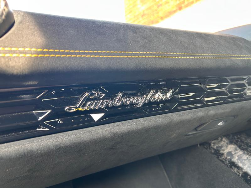 Used Lamborghini Huracan 2019 for sale - 77989005: Photo 18