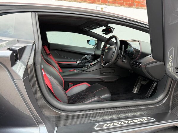 Used Lamborghini Aventador 2017 for sale - 76205684: Photo 21