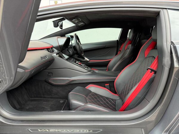 Used Lamborghini Aventador 2017 for sale - 76205684: Photo 6