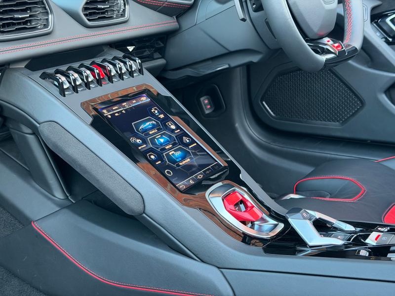 Used Lamborghini Huracan 2021 for sale - 76835666: Photo 10