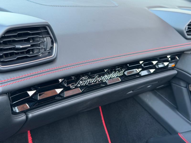 Used Lamborghini Huracan 2021 for sale - 76835666: Photo 12