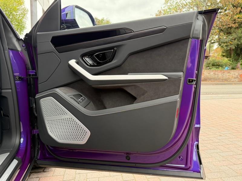 Used Lamborghini Urus 2025 for sale - 76684985: Photo 11