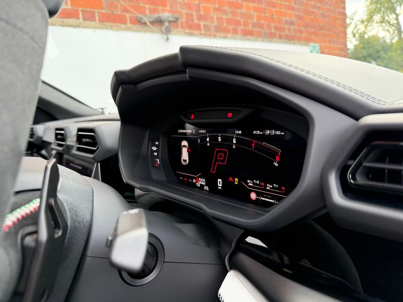 Used Lamborghini Urus 2025 for sale - 76684985: Photo 15