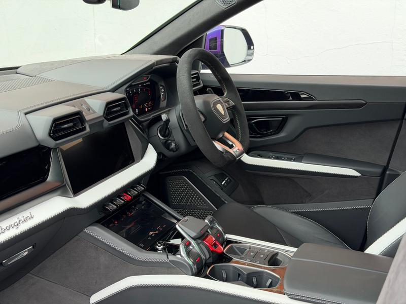 Used Lamborghini Urus 2025 for sale - 76322196: Photo 6