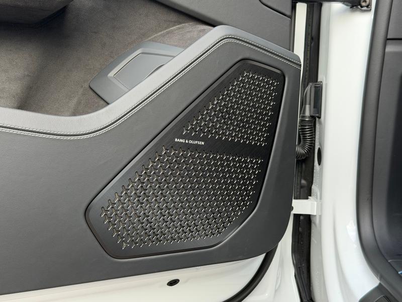 Used Lamborghini Urus 2025 for sale - 76603460: Photo 11