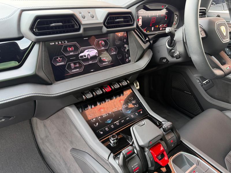 Used Lamborghini Urus 2025 for sale - 76603460: Photo 13