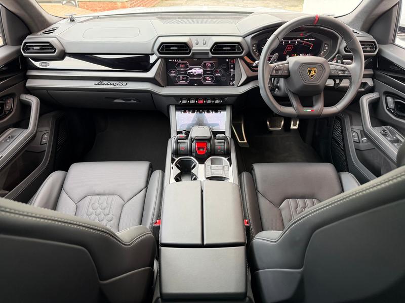 Used Lamborghini Urus 2025 for sale - 76603460: Photo 14