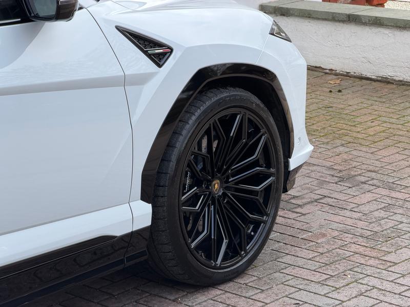 Used Lamborghini Urus 2025 for sale - 76603460: Photo 18