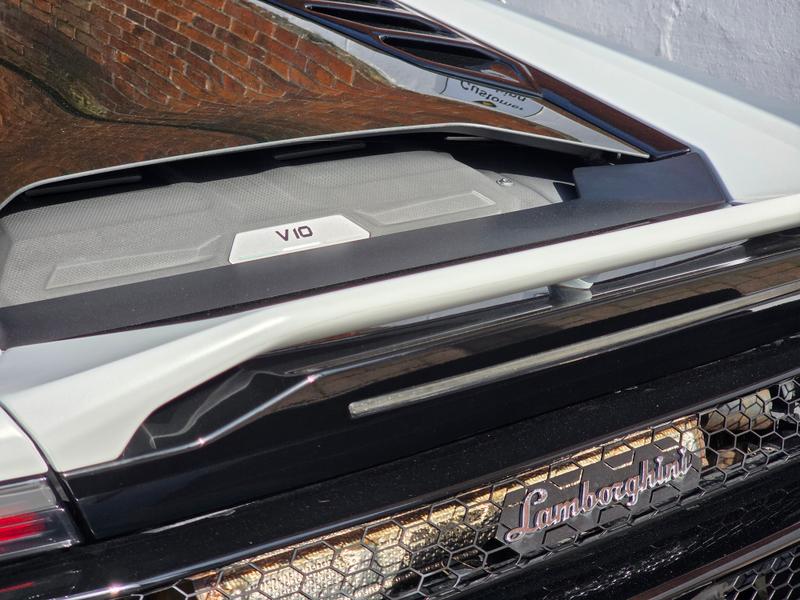 Used Lamborghini Huracan 2019 for sale - 78180293: Photo 19