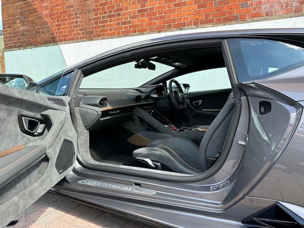 Used Lamborghini Huracan for sale - 75304159: Photo 10