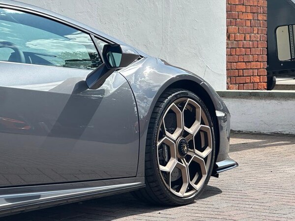 Used Lamborghini Huracan for sale - 75304159: Photo 17
