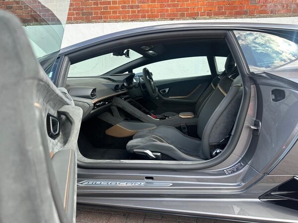 Used Lamborghini Huracan for sale - 75304159: Photo 6