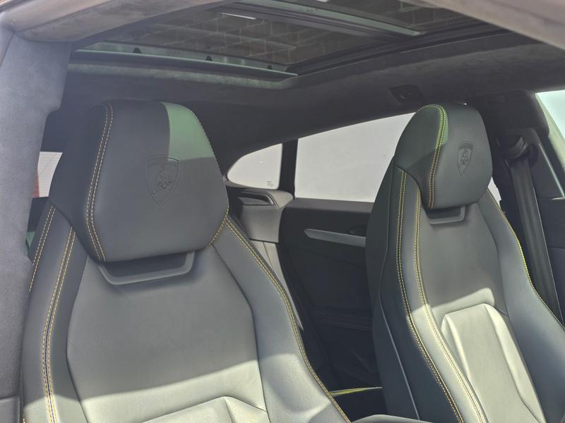 Used Lamborghini Urus 2022 for sale - 78095082: Photo 17