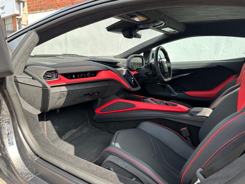 Used Lamborghini Revuelto 2024 for sale - 76508280: Photo 10