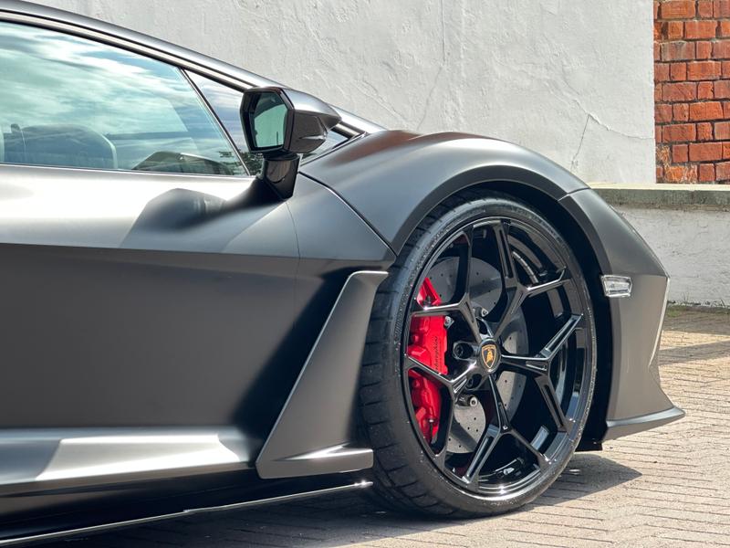 Used Lamborghini Revuelto 2024 for sale - 76508280: Photo 17