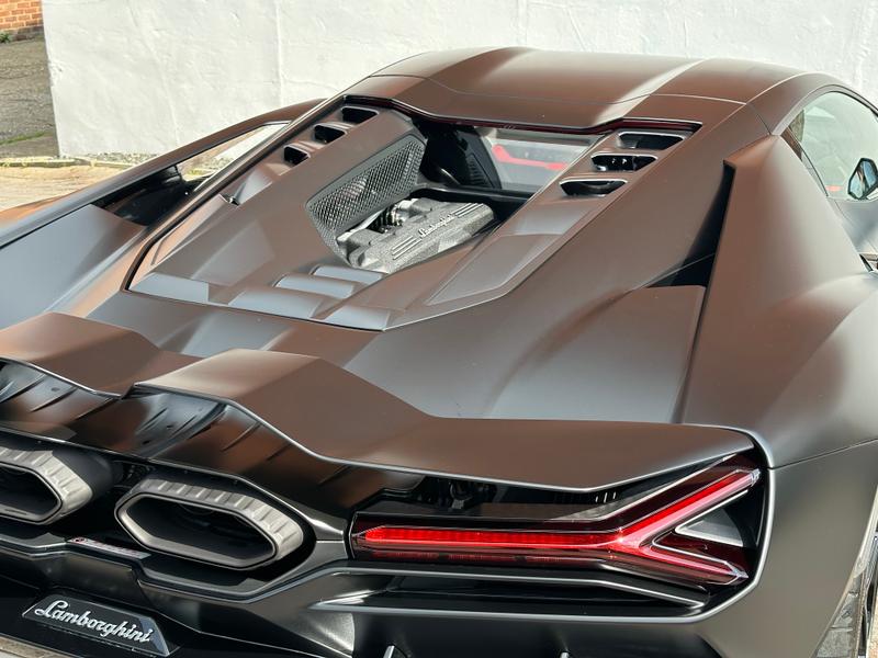Used Lamborghini Revuelto 2024 for sale - 76508280: Photo 18