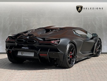 Used Lamborghini Revuelto 2024 for sale - 76508280: Photo