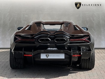Used Lamborghini Revuelto 2024 for sale - 76508280: Photo