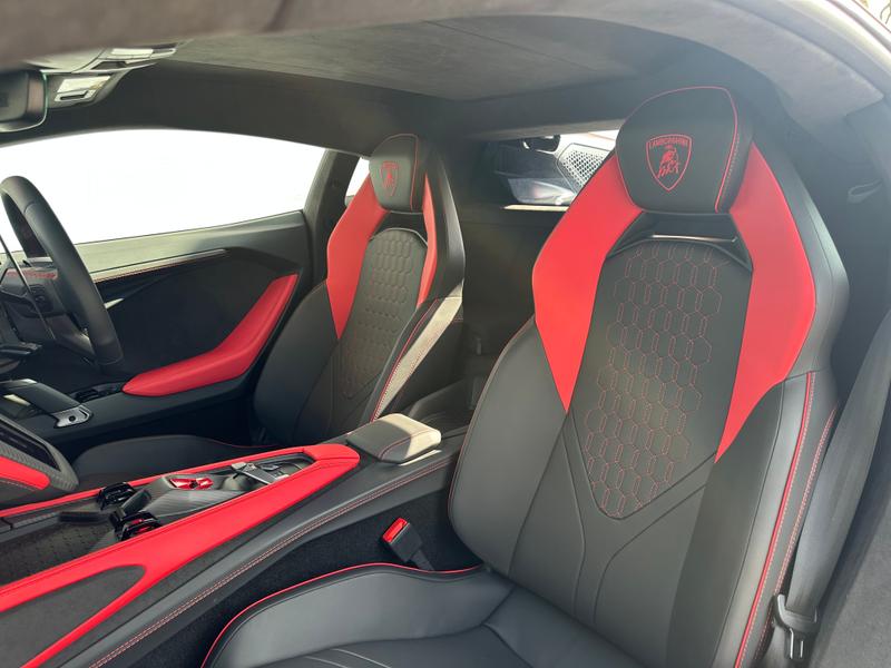 Used Lamborghini Revuelto 2024 for sale - 76508280: Photo 7