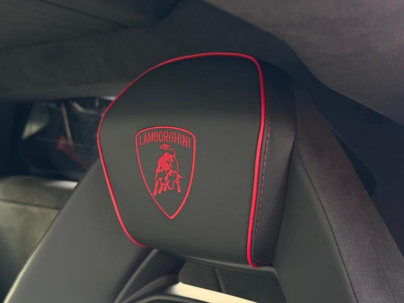 Used Lamborghini Revuelto 2025 for sale - 77023026: Photo 7