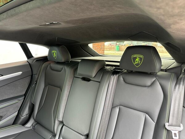 Used Lamborghini Urus 2025 for sale - 76234897: Photo 12