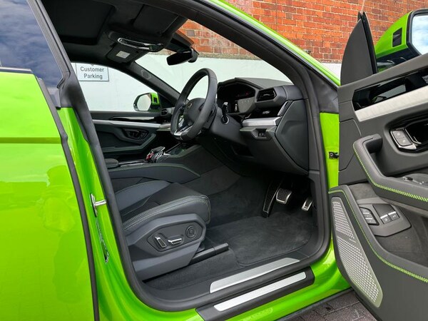 Used Lamborghini Urus 2025 for sale - 76234897: Photo 18