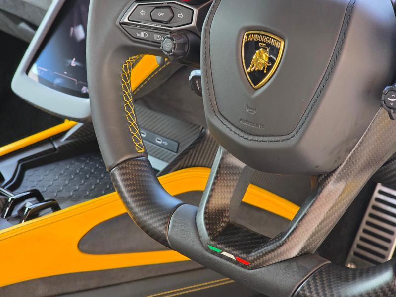 Used Lamborghini Revuelto for sale - 76738866: Photo 11