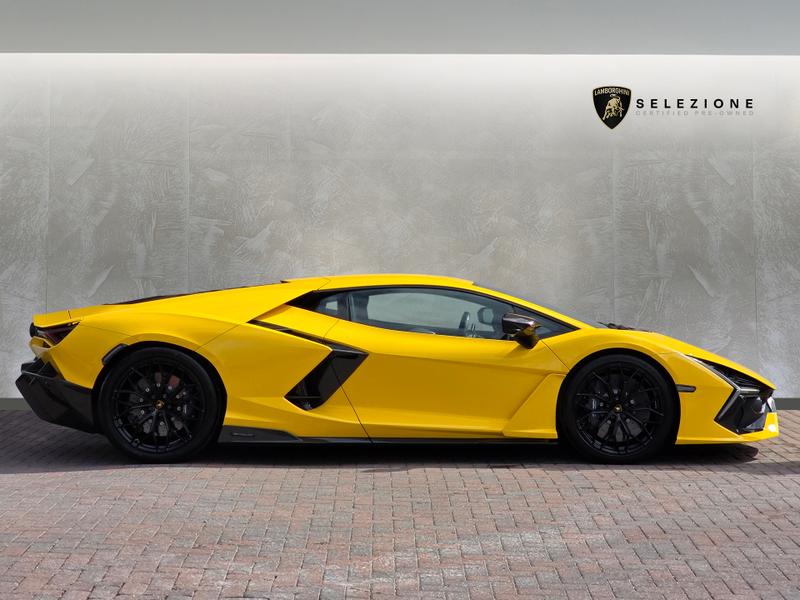 Used Lamborghini Revuelto for sale - 76738866: Photo 2