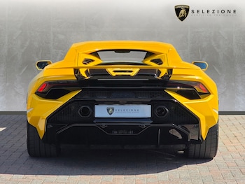 Used Lamborghini Huracan 2024 for sale - 79620810: Photo