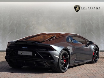 Used Lamborghini Huracan 2019 for sale - 78593032: Photo