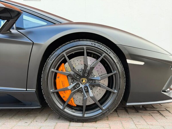 Used Lamborghini Aventador 2018 for sale - 76216597: Photo 8