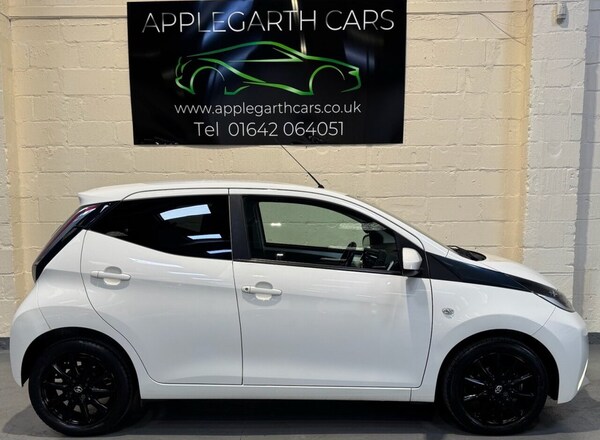 Used Toyota AYGO 2017 for sale - 76235268: Photo 2