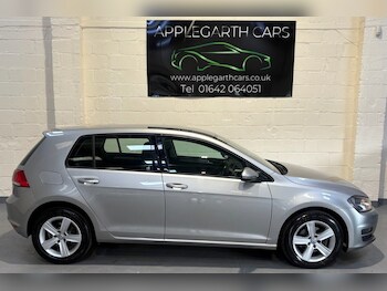Used Volkswagen Golf 2015 for sale - 76235528: Photo
