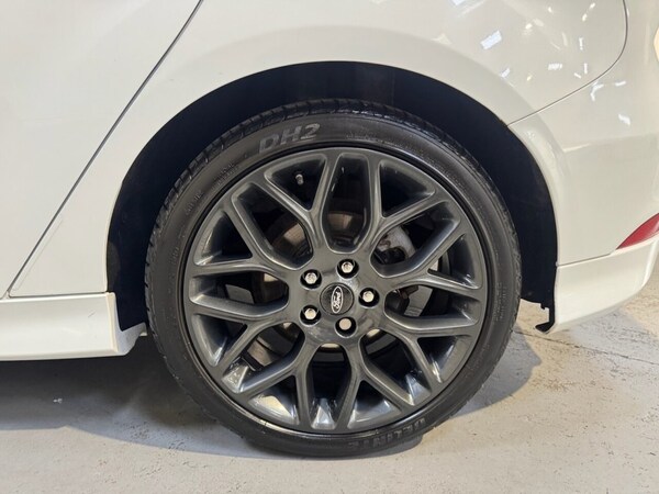 Used Ford Focus 2017 for sale - 76267055: Photo 12