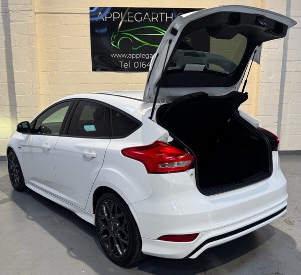Used Ford Focus 2017 for sale - 76267055: Photo 8