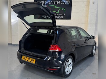 Used Volkswagen Golf 2015 for sale - 76236189: Photo