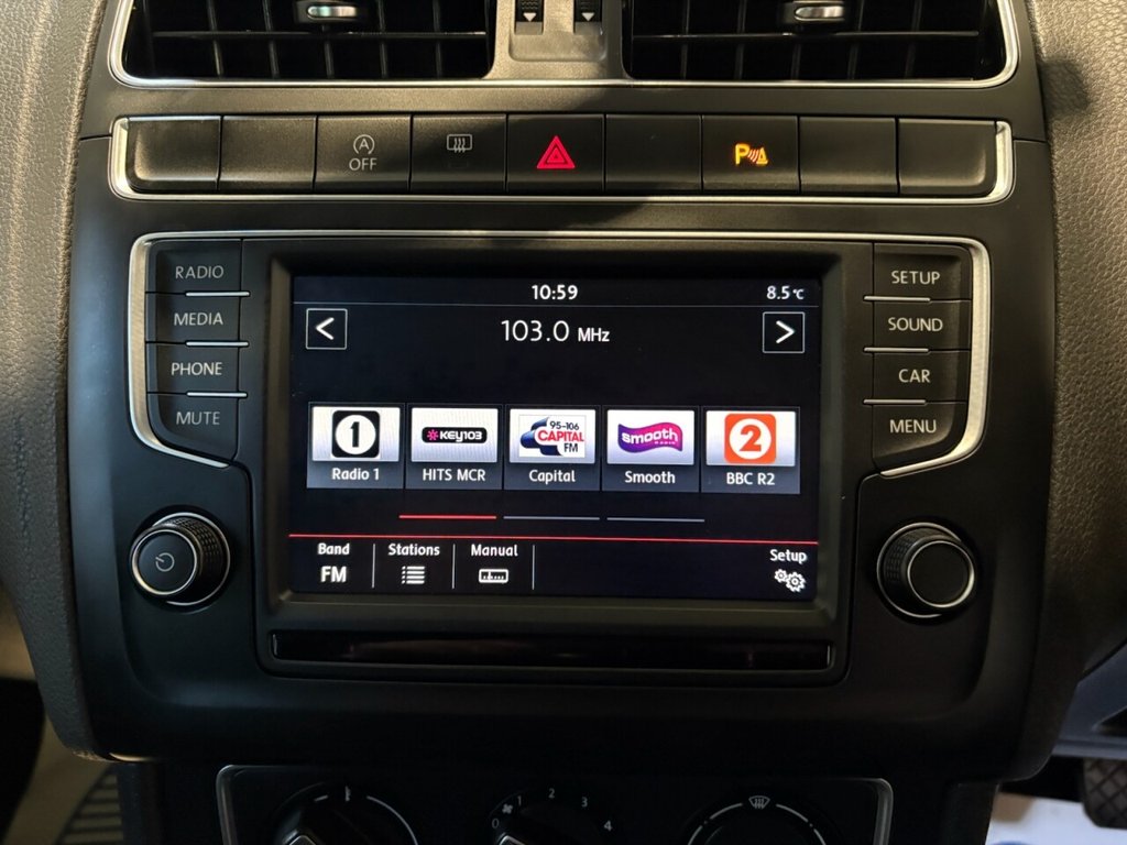 Used Volkswagen Polo 2016 for sale - 76367958: Photo 11