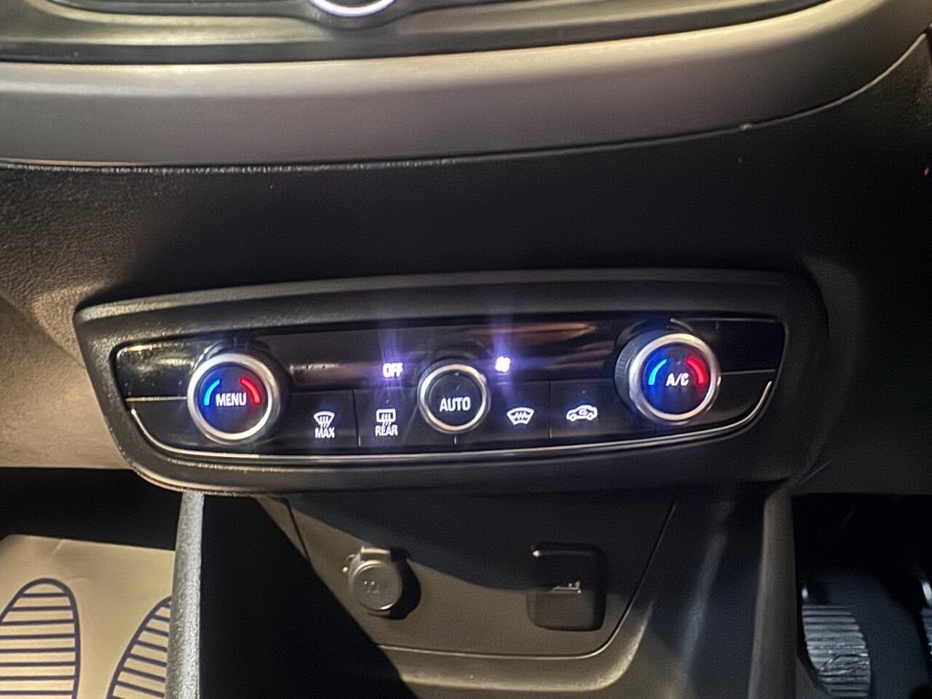 Used Vauxhall Crossland X 2018 for sale - 76367646: Photo 18