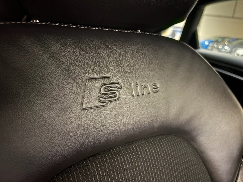 Used Audi A4 2014 for sale - 76617489: Photo 8