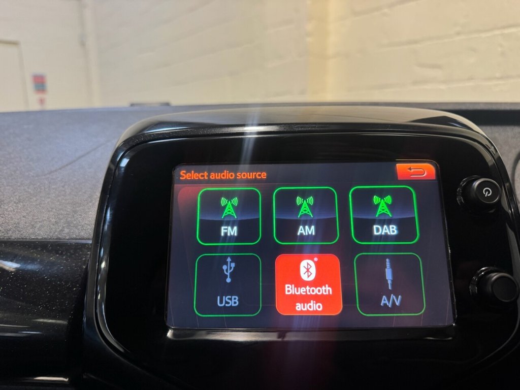 Used Toyota AYGO 2016 for sale - 76604987: Photo 16