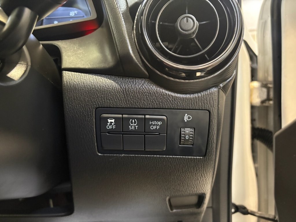 Used Mazda Mazda2 2016 for sale - 76356663: Photo 41