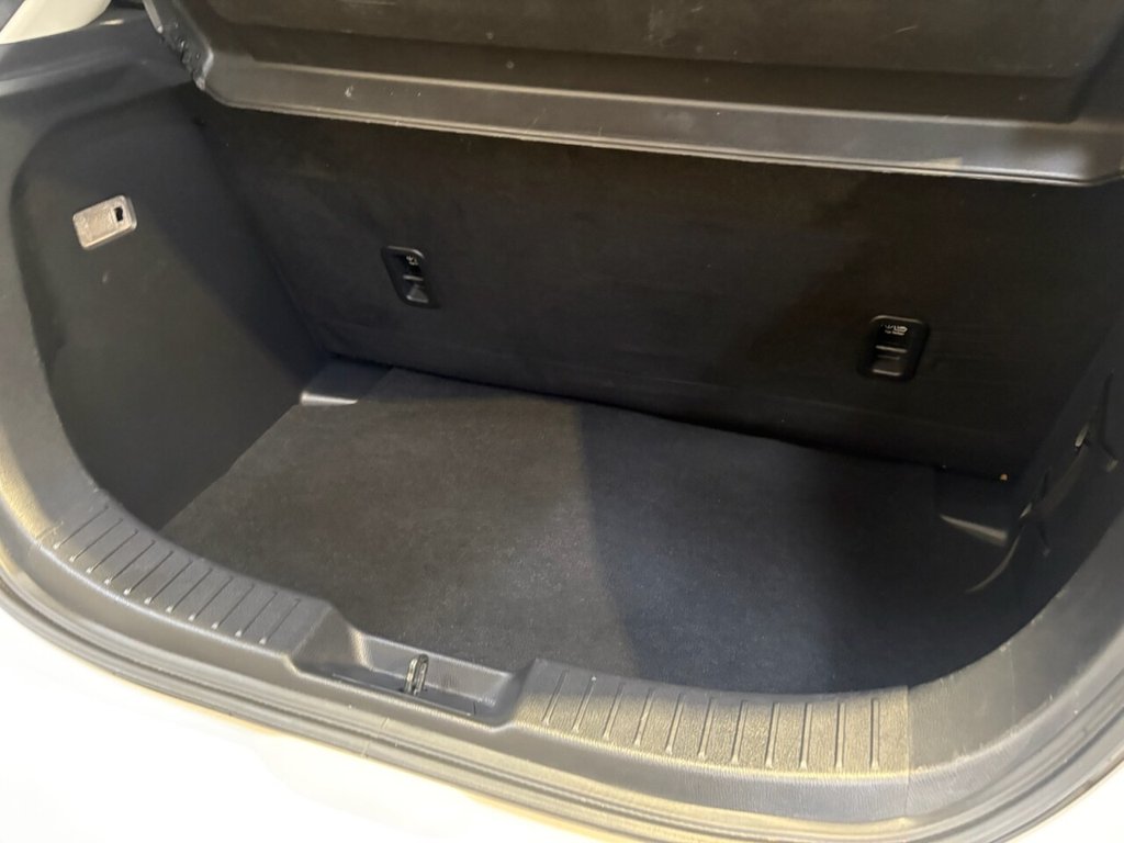 Used Mazda Mazda2 2016 for sale - 76356663: Photo 6