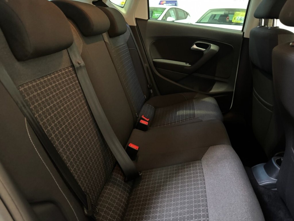 Used Volkswagen Polo 2016 for sale - 76470110: Photo 12