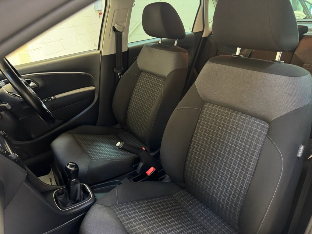 Used Volkswagen Polo 2016 for sale - 76470110: Photo 14