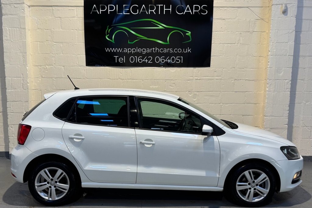 Used Volkswagen Polo 2016 for sale - 76470110: Photo 2