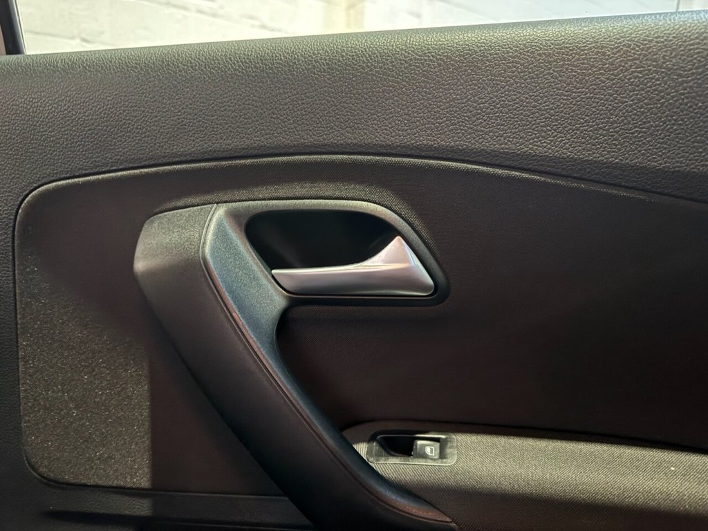 Used Volkswagen Polo 2016 for sale - 76470110: Photo 46